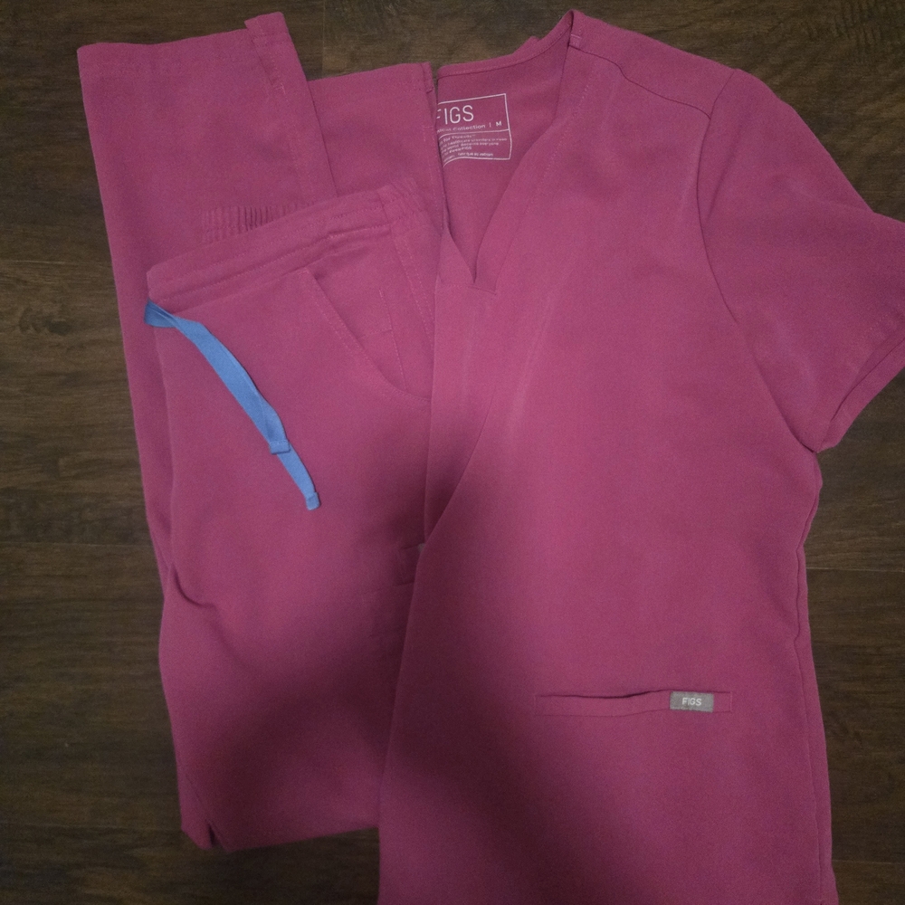FIGS rasberry Sobert Color